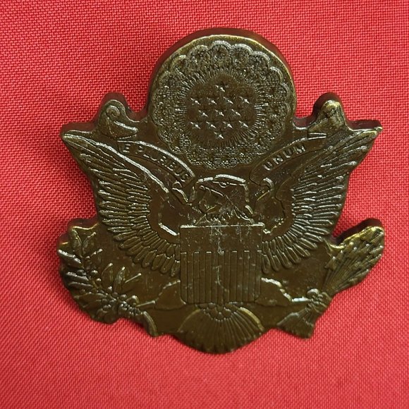 VTG Brass Eagle Emblem E Pluribus Unum 13 Stars Arrows Olive Branch Emblem - Picture 3 of 9